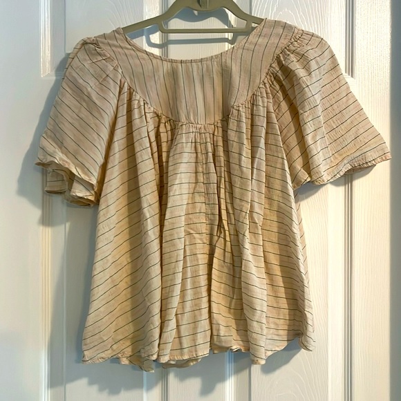 Universal Thread Tops - Universal Thread womens blouse size M beige/pink and black design 💯 cotton